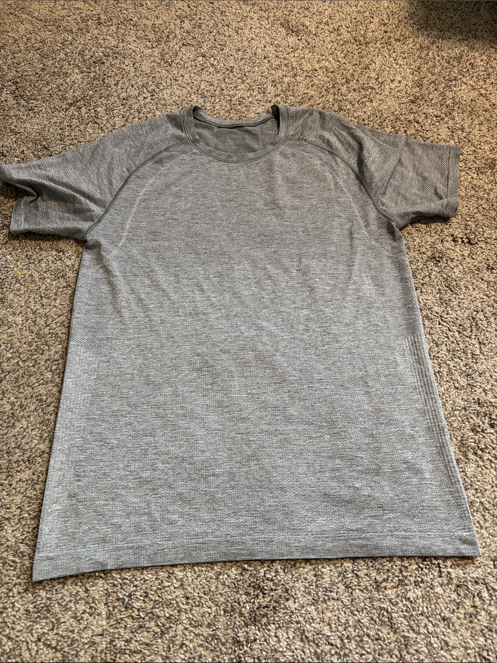Lululemon Men’s Metal Vent Tech T-Shirt size medium